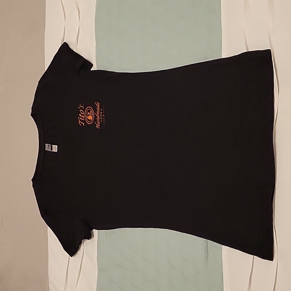 Tito's Black Short Sleeve T-Shirt V-neck Size Medium